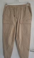 Joggpants, Jeansjogger, Cargo Hose c&a neu M beige Kr. München - Neubiberg Vorschau