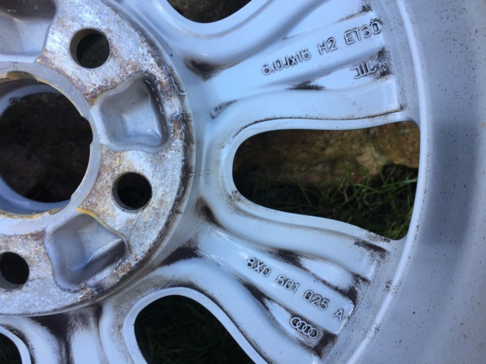 4x Audi A1 Winterräder auf orig. Audi Alufelge/Conti 195/50 R16 in Neustadt am Rübenberge