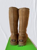 Klassische Original UGG Stiefel in Kamel Farben Wuppertal - Elberfeld Vorschau