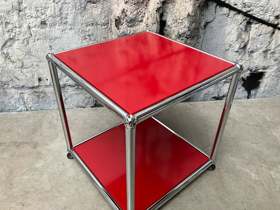 USM Haller Tisch Beistelltisch Couchtisch 35 x 35 Rubinrot Rot in Stuttgart