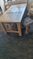 Tisch Vollholz plus 6 Stühle mit Polster Niedersachsen - Guderhandviertel Vorschau