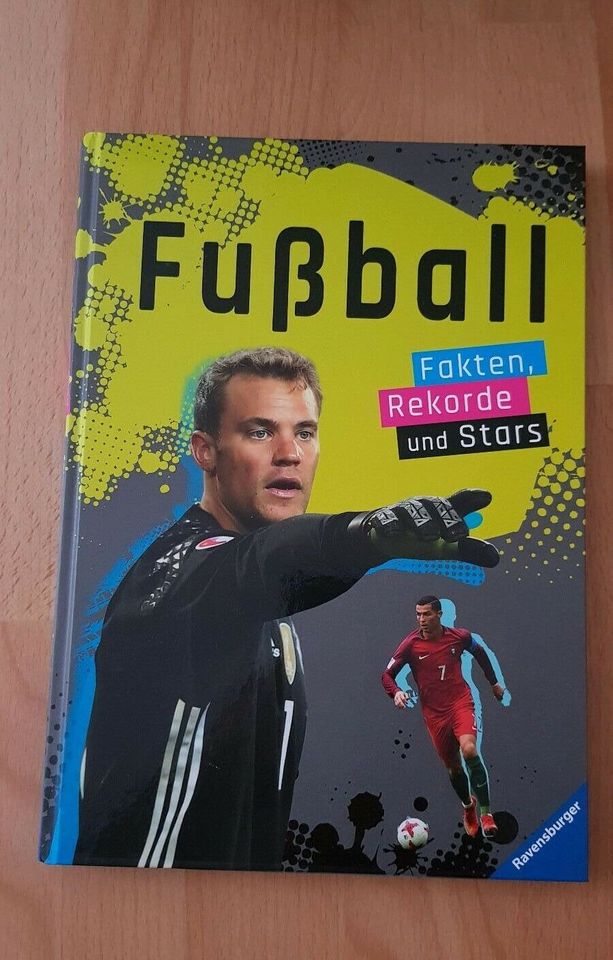 Fußball, Fußballbuch Fakten Rekorde und Stars, neuwertig in Wuppertal