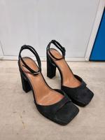 Plateau-Sandaletten, Gr. 39, Pumps, High Heels Nürnberg (Mittelfr) - Oststadt Vorschau
