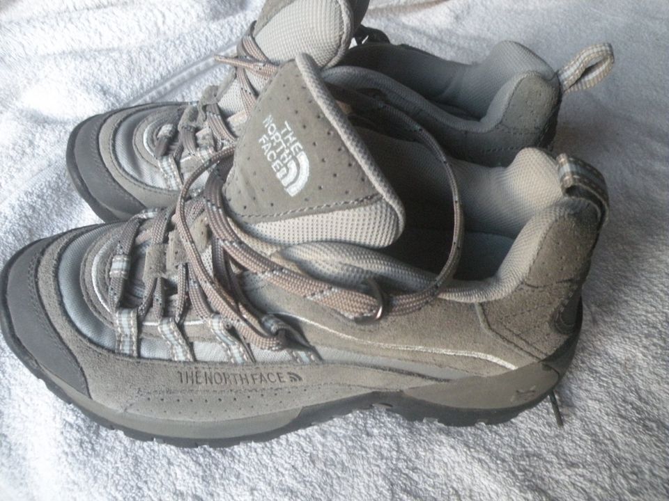 The North Face Schuhe Gr. 38 (Outdoor/Wandern) sehr wenig getrag. in Darmstadt