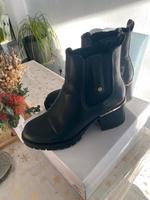 Stiefel Boots schwarz Gr 39 Schleswig-Holstein - Kaltenkirchen Vorschau