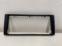 BMW E39 Bordmonitor Blende 8385451 Rahmen Bordmonitor Nordrhein-Westfalen - Olpe Vorschau