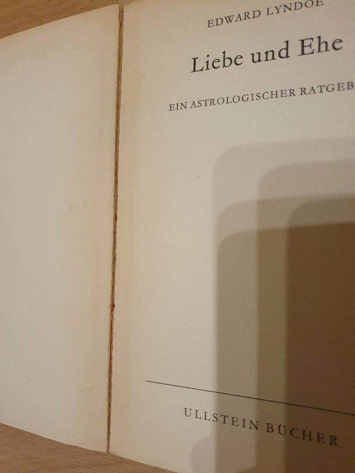 Buch Edward Lnydoe Liebe und Ehe Ein astrologischer Ratgeber 1961 in Halle