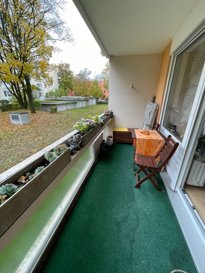Geräumige 3-Zimmer Wohnung mit großzügiger Loggia in Bogenhausen in München