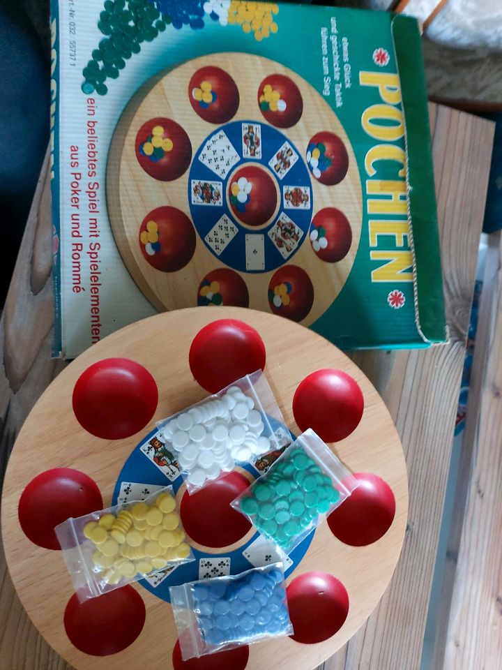 Pochen, ein schon antiquarisches Spiel im Neuzustand in Lachendorf