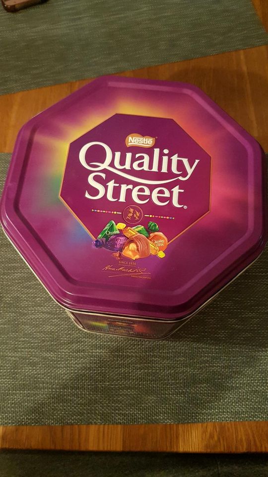 Quality Street Dose Keksdose leer groß in Hennstedt bei Itzehoe