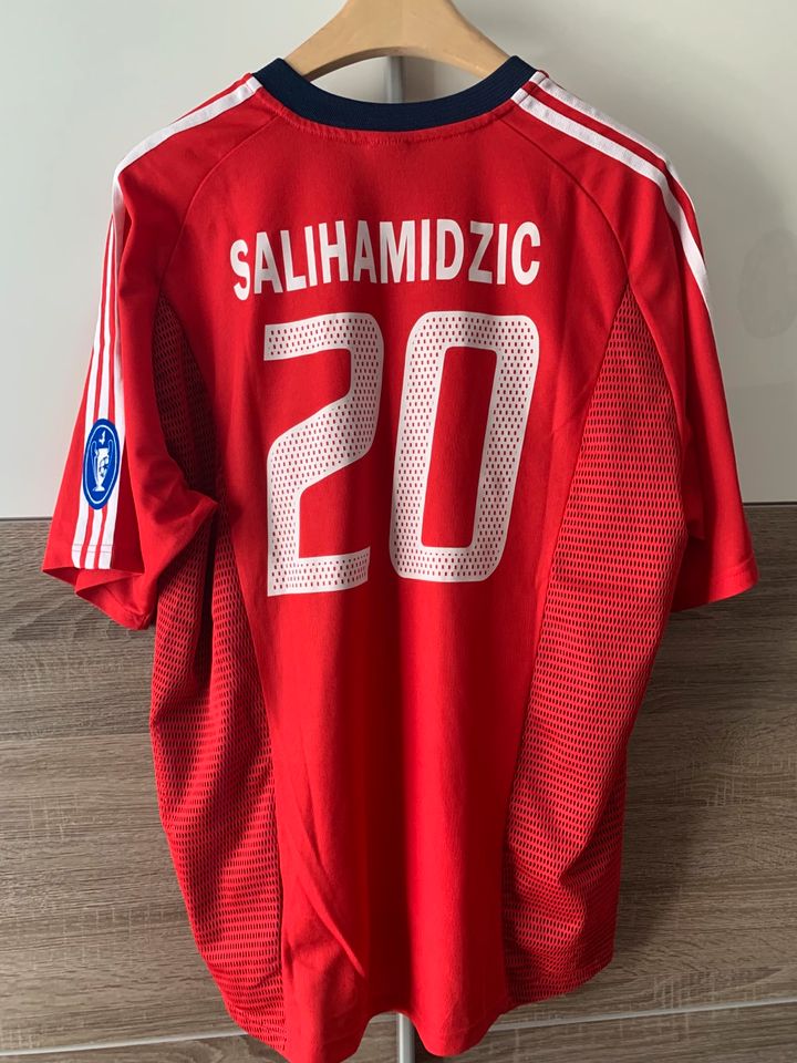 Trikot FC Bayern Nr.20 SALIHAMIDZIC--SAMMLERAUFLÖSUNG in Regensburg