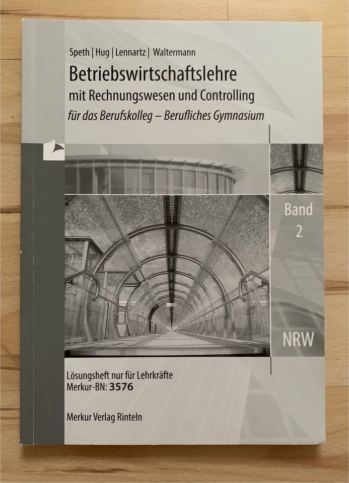 Lösungsheft BWL mit Rechnungswesen und Controlling Band 2 in Düsseldorf