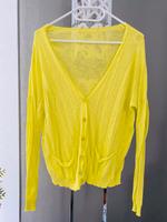 Benetton Strickjacke gelb Gr. S Hessen - Eschborn Vorschau
