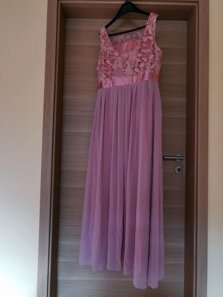 Abendkleid Rosé mit Spitzen Wie Neu in St. Ingbert