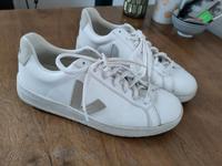 weiße Sneaker von Veja, Gr. 41 Bayern - Regensburg Vorschau