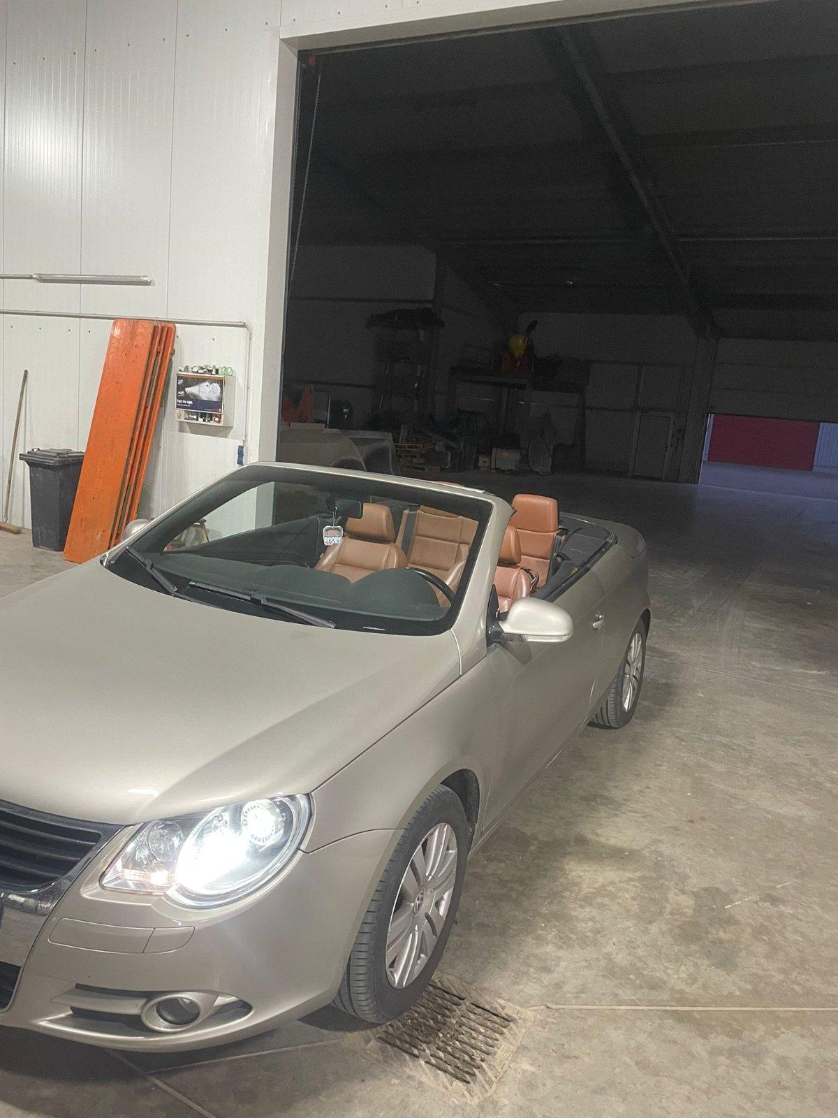 Abbildung des Autos VW EOS 2.0 FSI Sondermod…