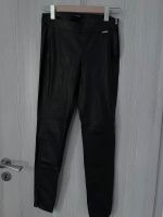 Lederhose von Guess Nordrhein-Westfalen - Remscheid Vorschau