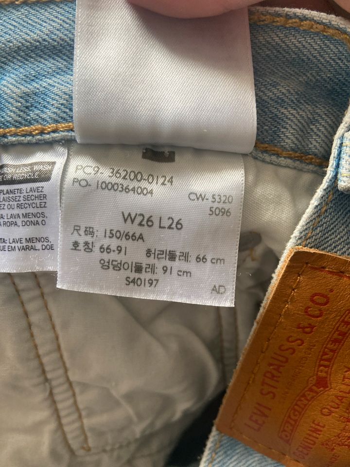Levi‘s 501 Jeans W26, L26 in Centrum