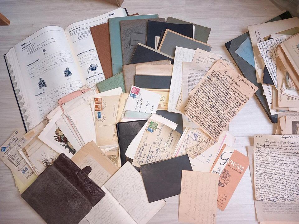 Großer Nachlass alte Briefe Dokumente Urkunden Buch Handschrit in Bochum