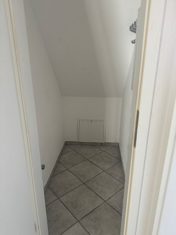 Schöne Dachgeschoßwohnung in 26506 Norddeich zu vermieten in Norden