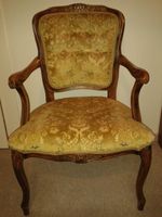 Zwei sehr alte Stühle ; Stuhl ; Sessel ; antik ; Antiquität Nordrhein-Westfalen - Steinhagen Vorschau