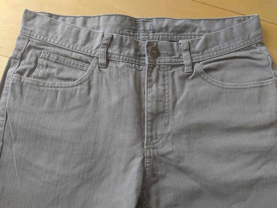 Mega lässige Jeans 30 M (s.Maße!) Hell-Grau - Slim fit - 5-Pocket in Prutting