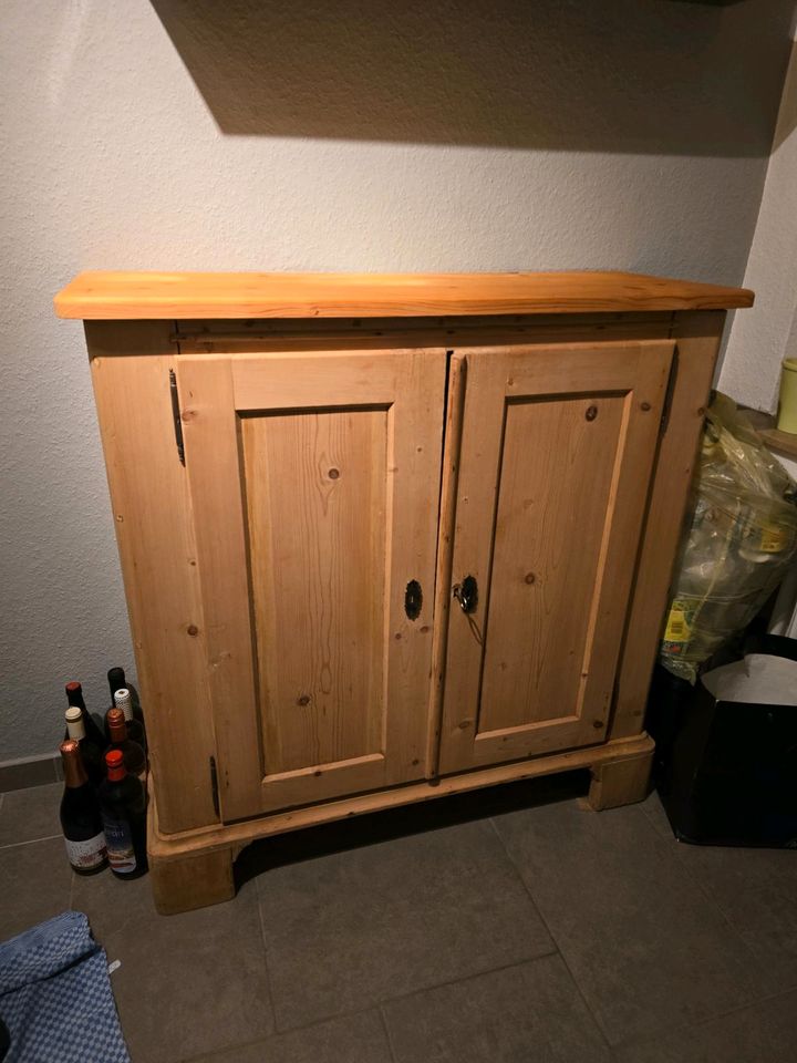 Anrichteschrank in Belm