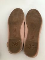 UNISA BALLERINAS Schuhe Leder Glitzer Nude Lederschuhe Gr. 36 Stuttgart - Stuttgart-Süd Vorschau