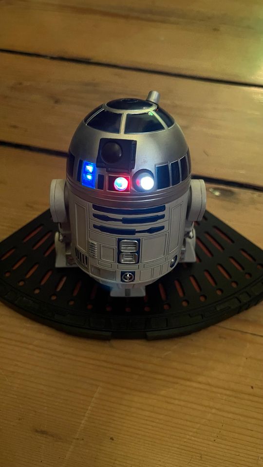 ♦️ Star Wars R2D2 Egg Attack Beast Kingdom Limited Ed. ♦️ in Reichenbach (Vogtland)