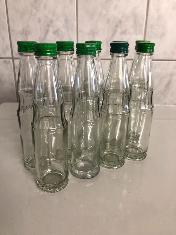 Glasflaschen / Likörflaschen/ Ölflaschen in Bous