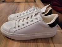 H&M Turnschuhe Sneaker weiß Gr.38 NEU MIT ETIKETT Bayern - Regensburg Vorschau