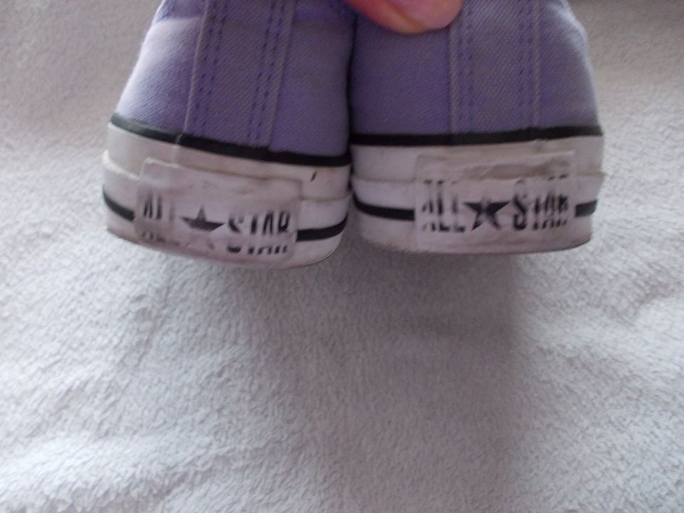 Converse **All Star** Sneakers Flieder- Lavendel Gr. 40 in Ispringen