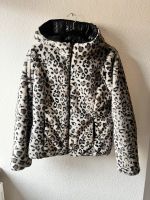 Comma Damen Daunen Winterjacke Wendejacke Leopard Größe 38 Baden-Württemberg - Bühl Vorschau