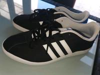 Adidas Schuhe Gr. 39,5 Kr. Passau - Passau Vorschau