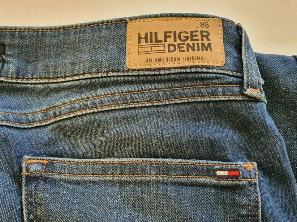 TOMMY HILFIGER - DENIM Jeans - W 28 x L 32 - Blau - gebraucht in Hanau