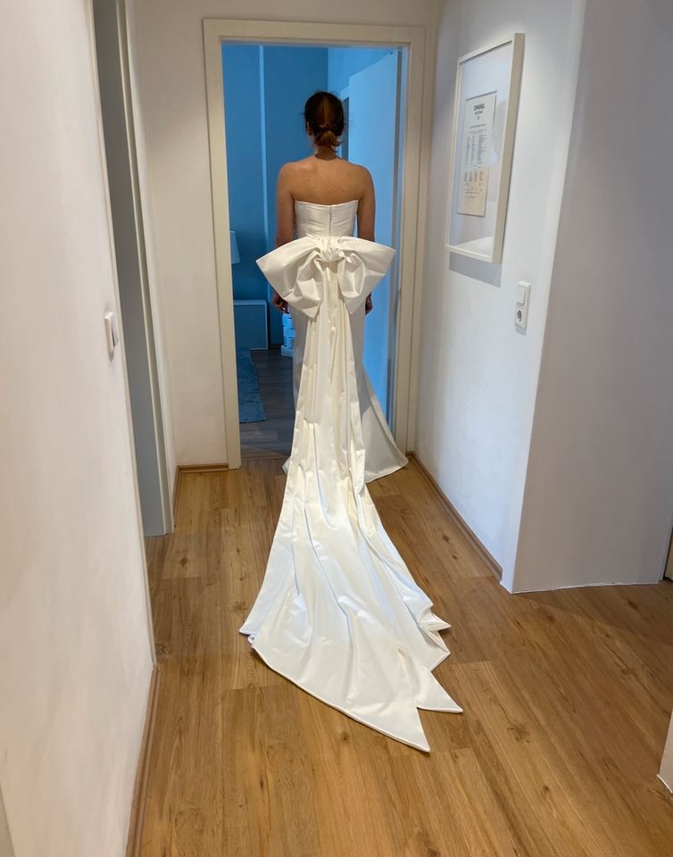 Neu Brautkleid - selbst designt und geschneidert in Frankfurt am Main