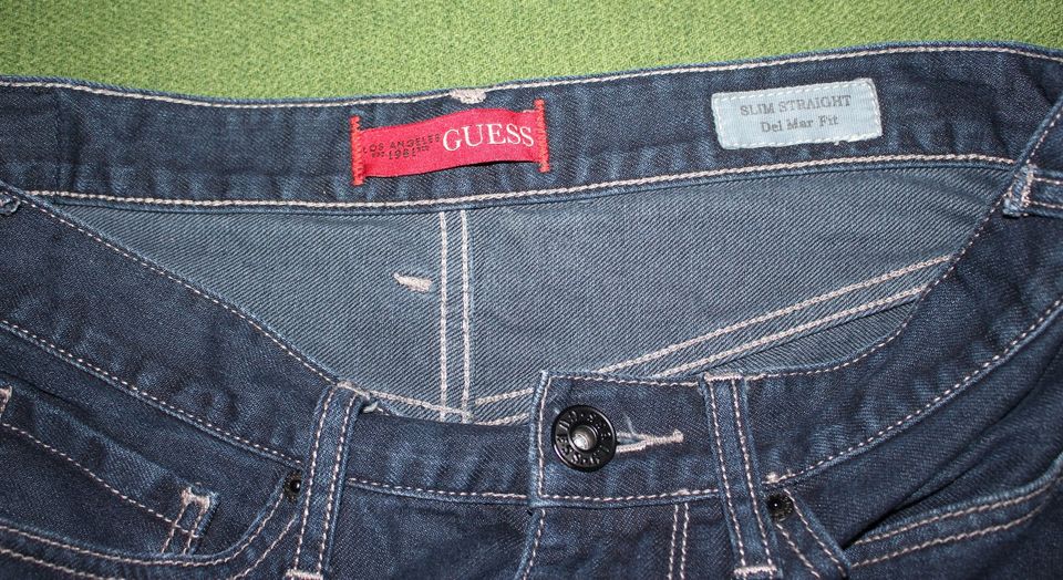 Guess leichte Jeans W32 L30 in München