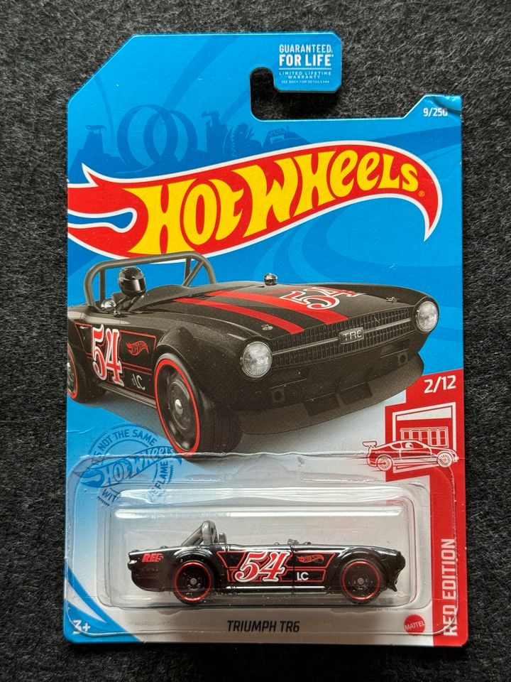 Hot Wheels - Red Edition US Target Exclusive Modelle in Meißen