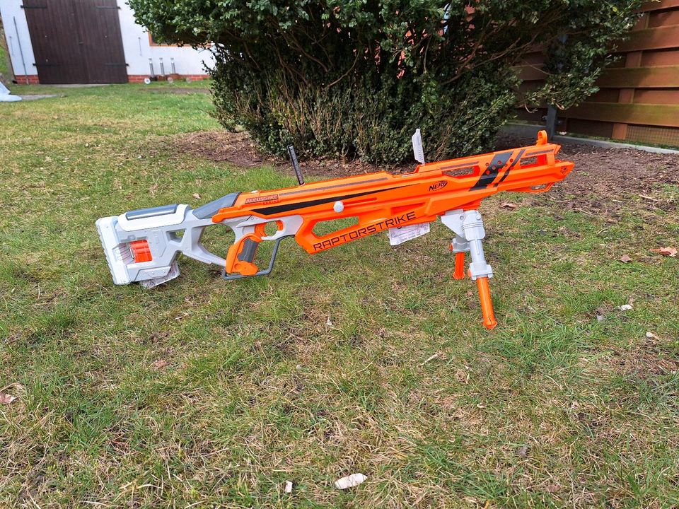 Nerf Raptorstrike Accustrike Serie in Beetzendorf