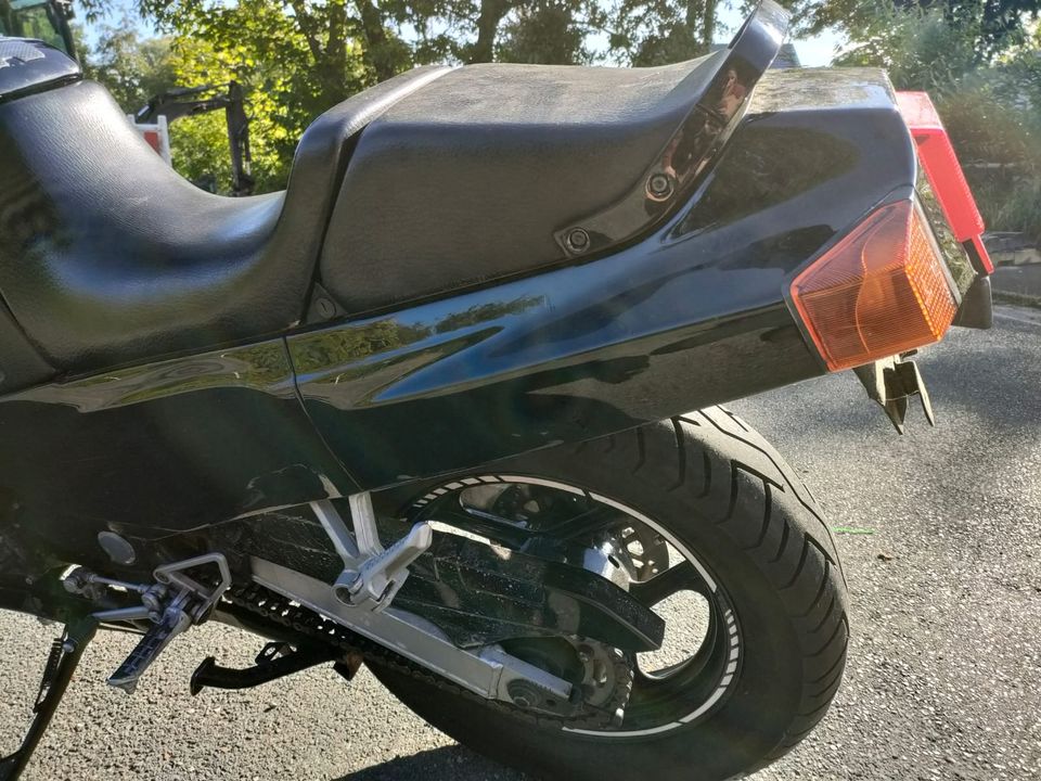 Kawasaki GPX600 R in Teilen Ersatzteile wie Tank Koffer Motor in Westoverledingen