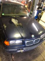 Bmw e36 Compact limo Touring Motorhaube Nordrhein-Westfalen - Grevenbroich Vorschau