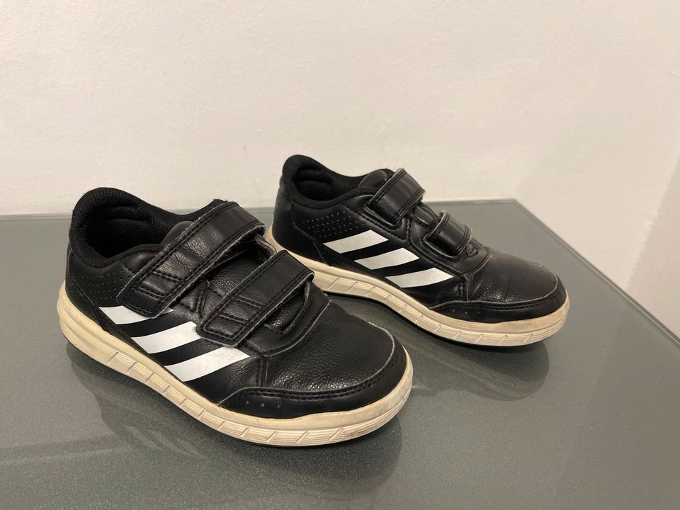 Adidas Kinderschuhe Größe 29,gebraucht in Augsburg