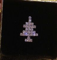 Neue PIN Anstecker Swarovski Kristalle Christbaum Weihnachtsbaum Bayern - Freilassing Vorschau