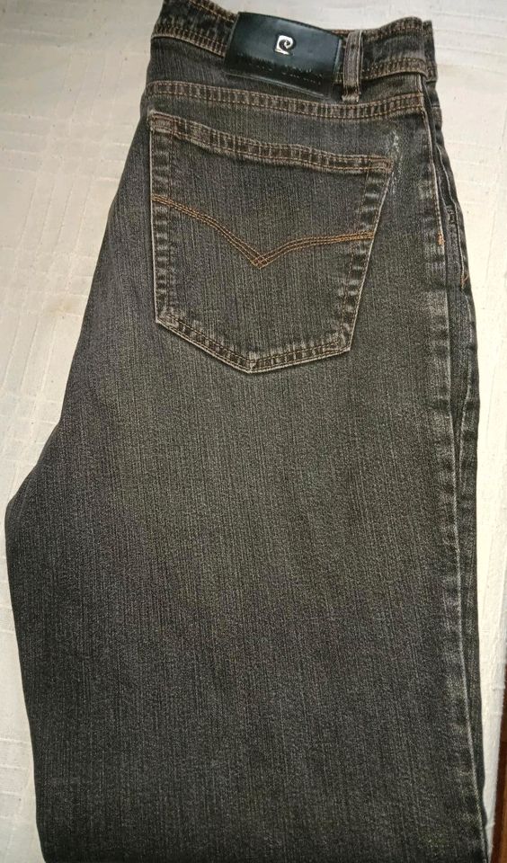 Pierre Cardin Jeans in Ebersberg
