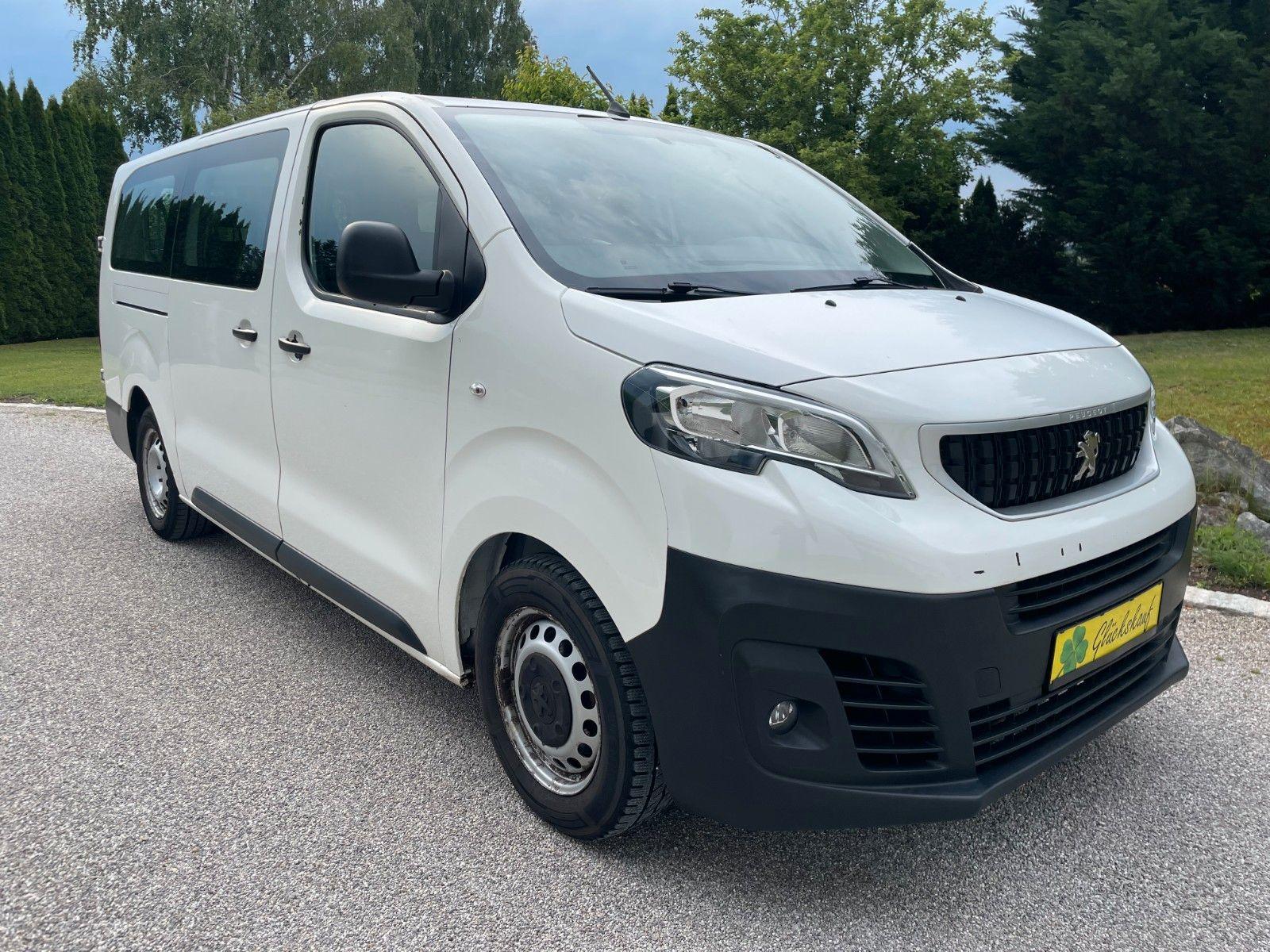 Abbildung des Autos Peugeot Expert Traveller…