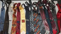 43 Krawatten - überwiegend reine Seide Baden-Württemberg - Karlsruhe Vorschau