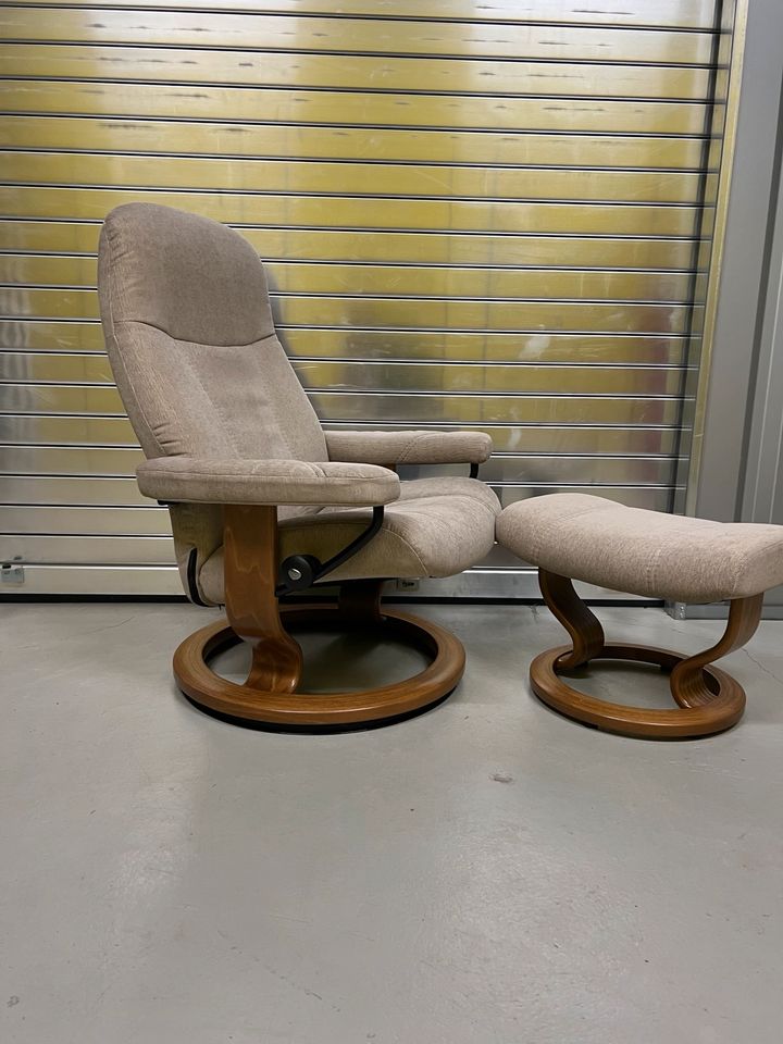 Ekornes Stressless Sessel inkl Hocker. Consul (M) in Ratingen