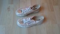 Superga Sneakers Turnschuhe Gold Sommer Gr. 38 Neuwertig Friedrichshain-Kreuzberg - Friedrichshain Vorschau