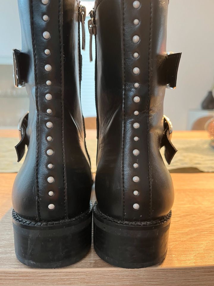 Tamaris Boots / Stiefel / Stiefeletten schwarz Größe 38 in Lehrte