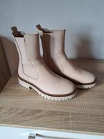 Chelsea Boots 5th Avenue Beige Gr. 39 echt Leder ähnl. Paul Green Hessen - Laubach Vorschau